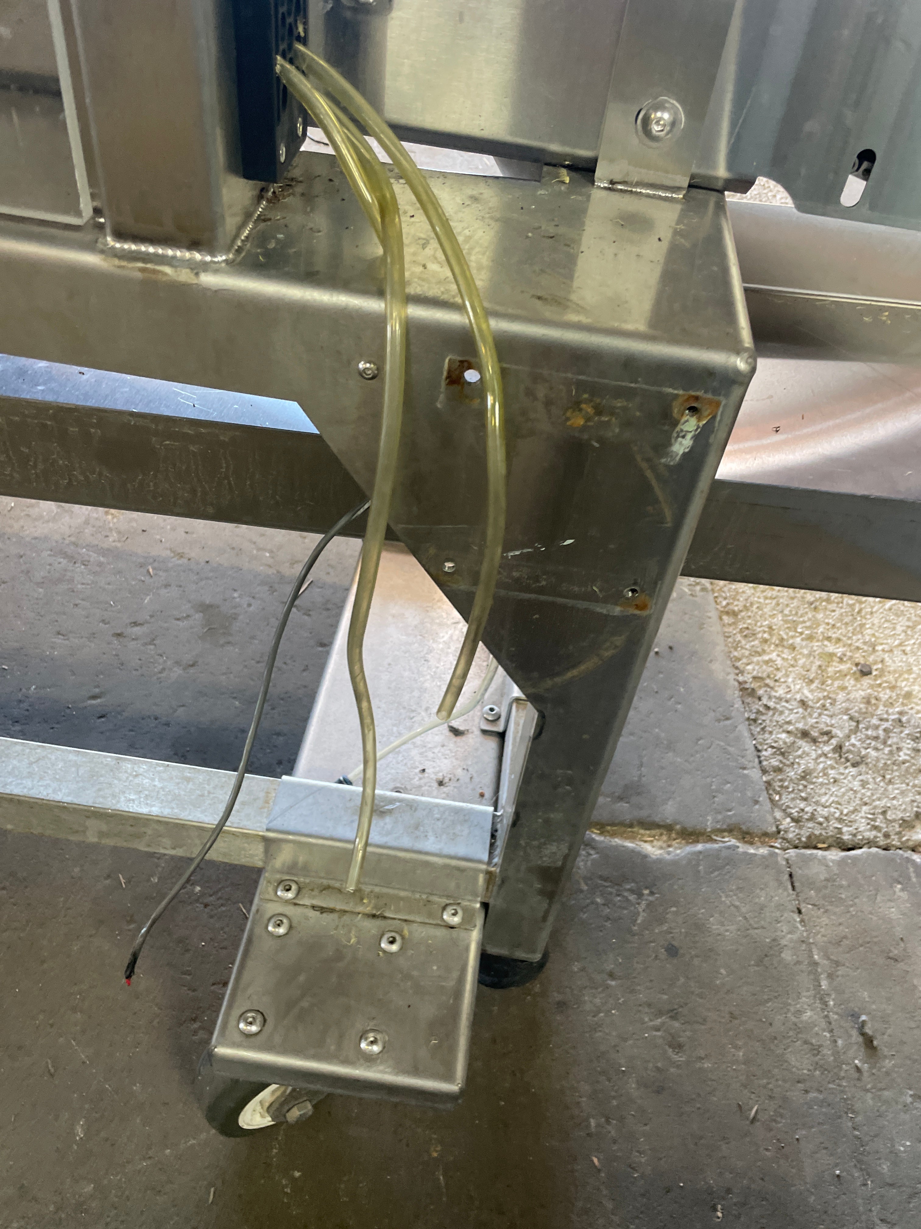 Alpha 4 Head Can Filler