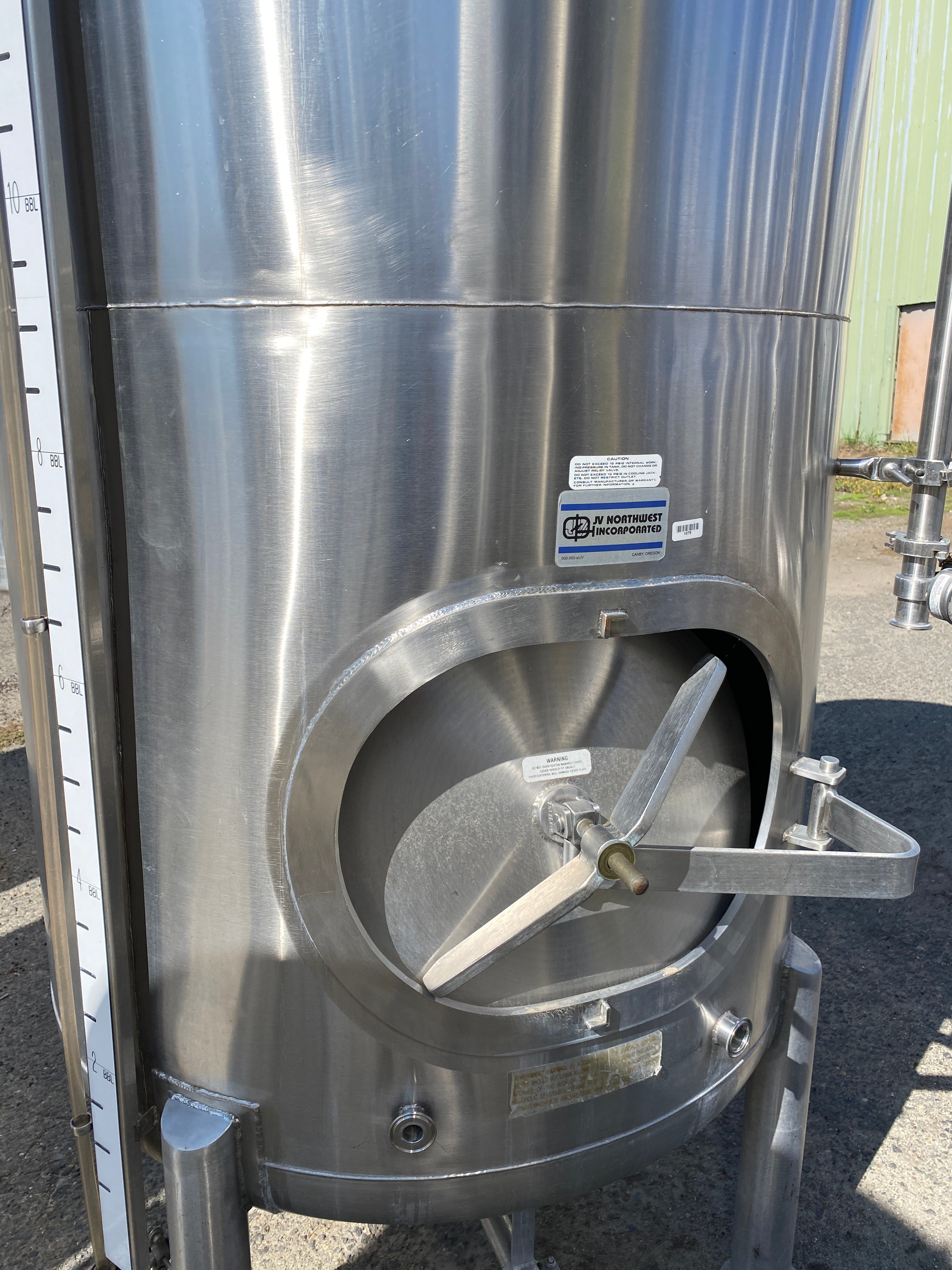 14bbl Serving Tanks
