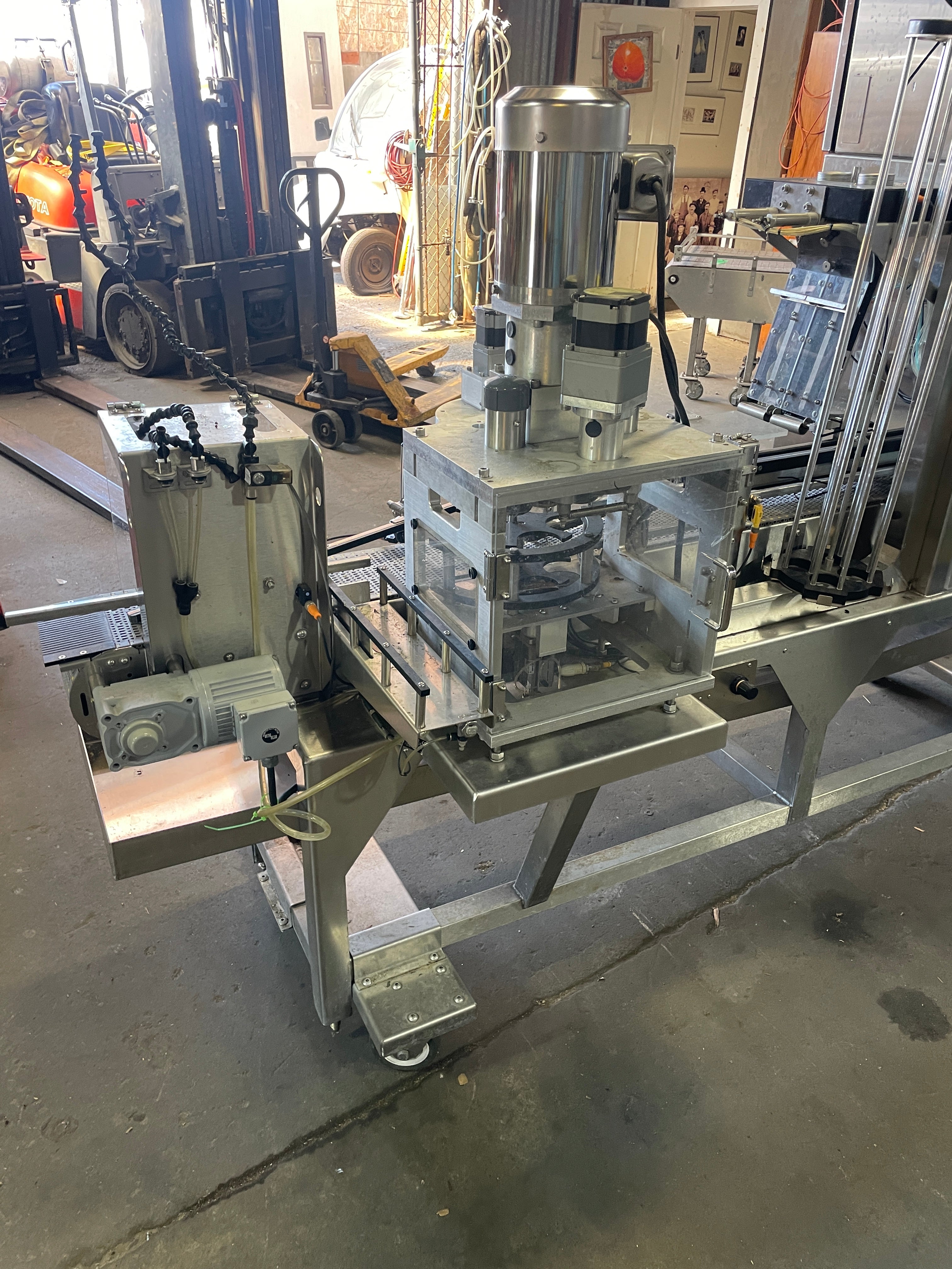 Alpha 4 Head Can Filler