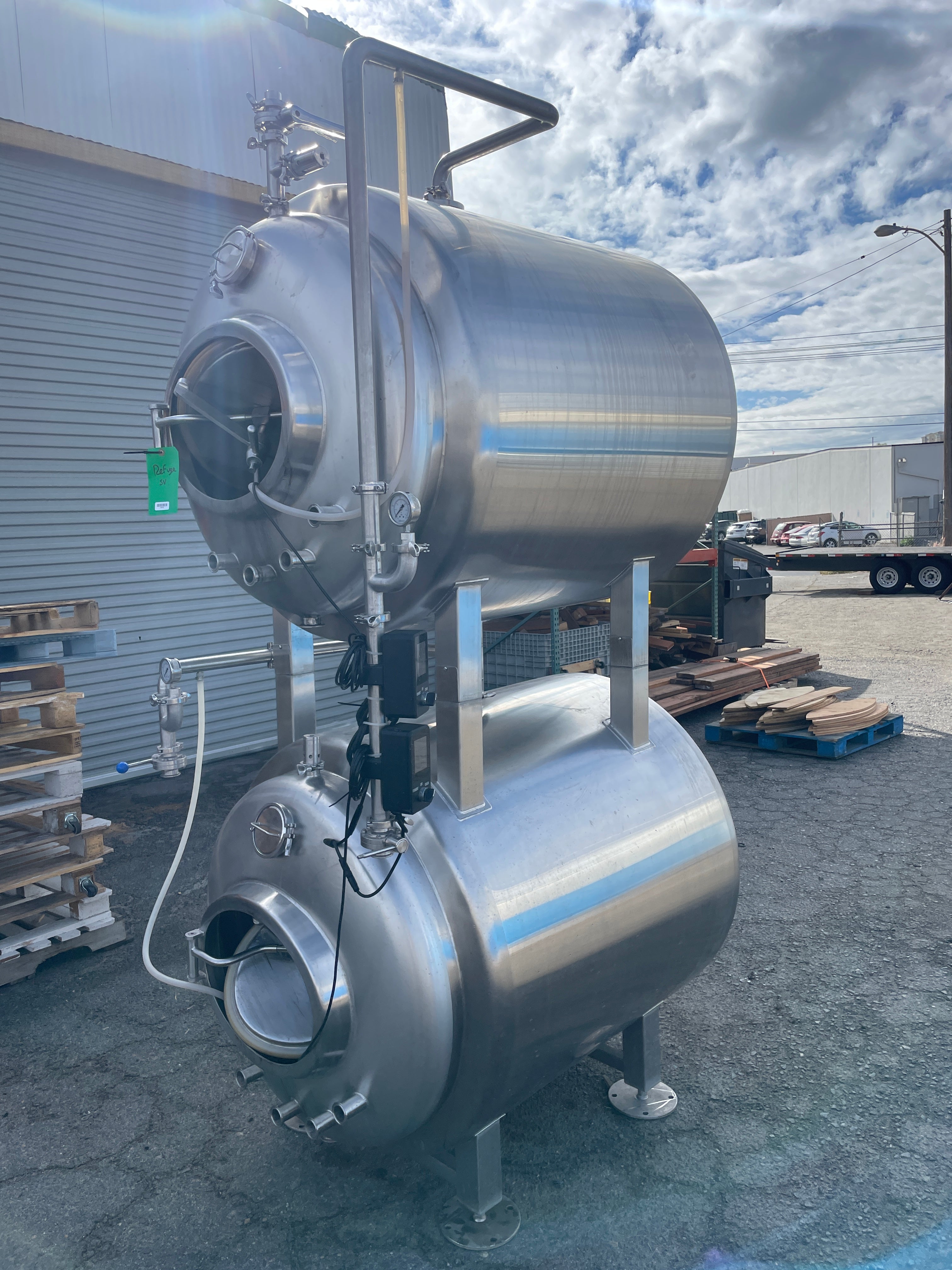 Stacked 5bbl Horizontal Tanks Beverage Equipment Traders