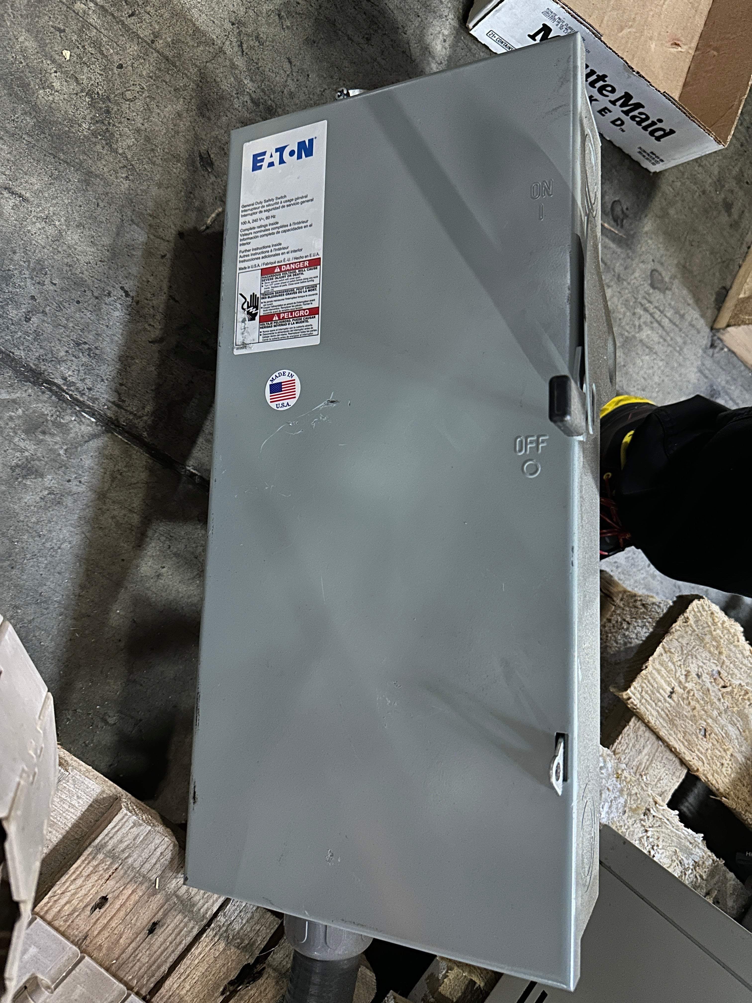 Steam Tunnel w/ Steam Generator