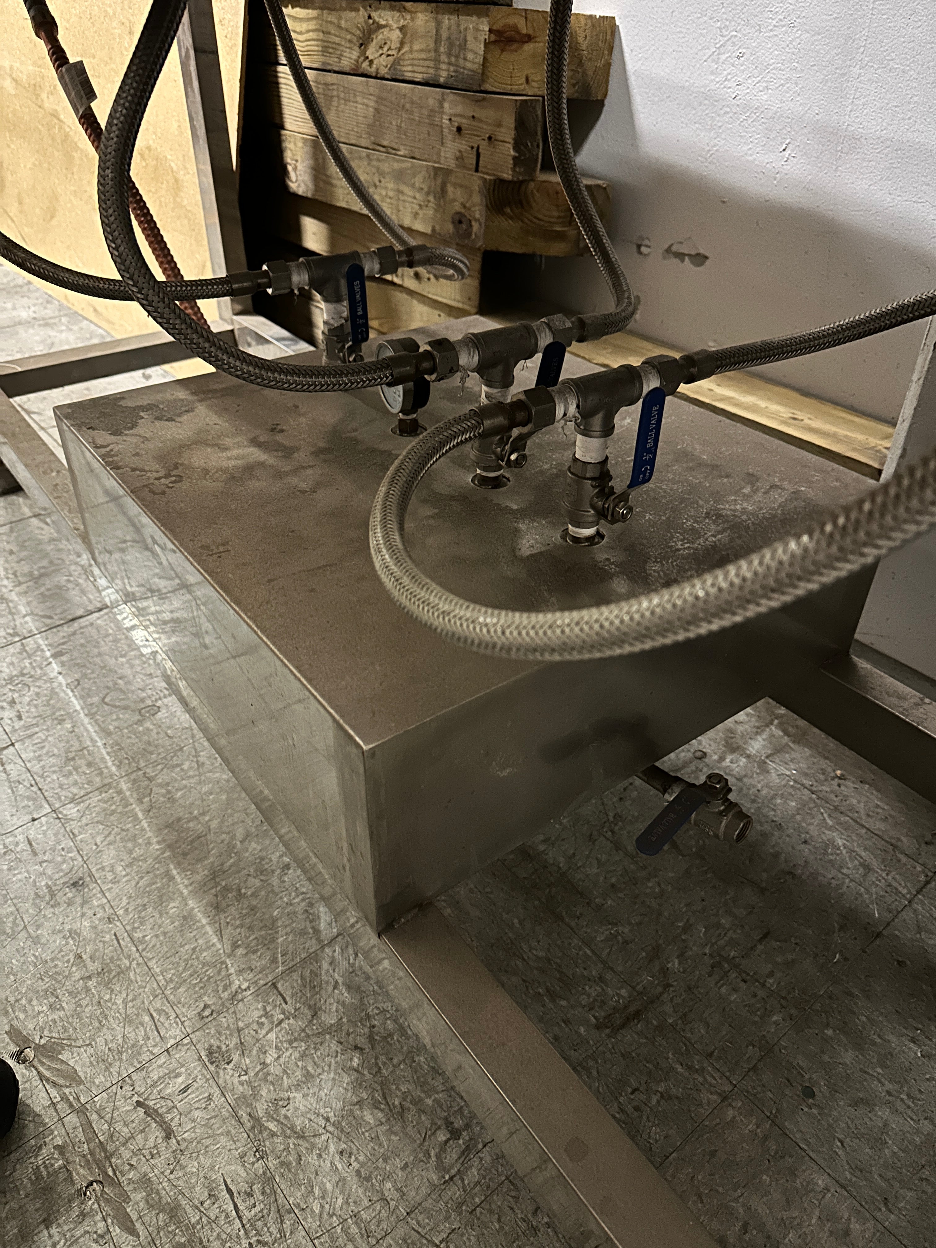 Steam Tunnel w/ Steam Generator