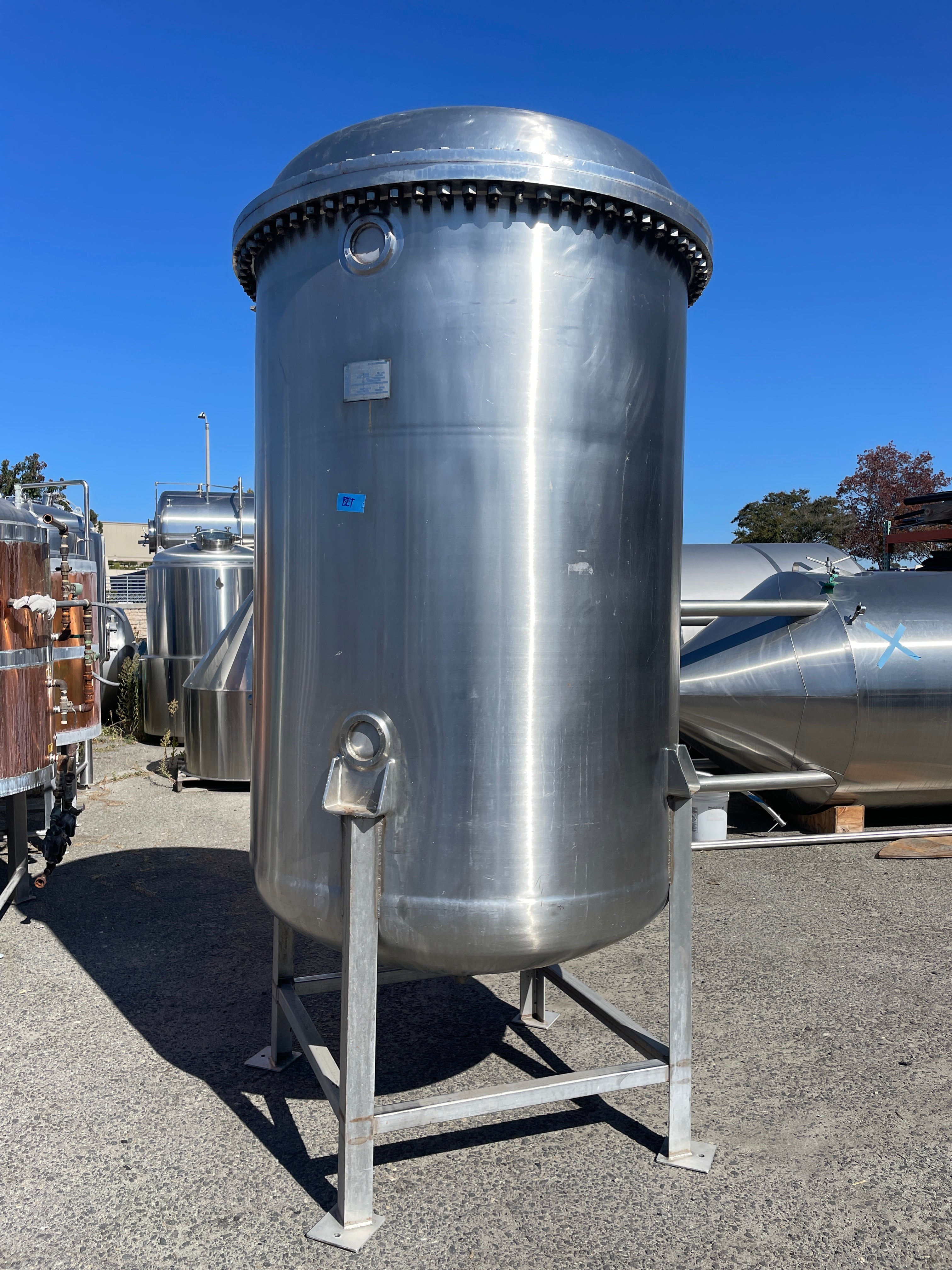 800 Gallon Mueller Buffer Tank