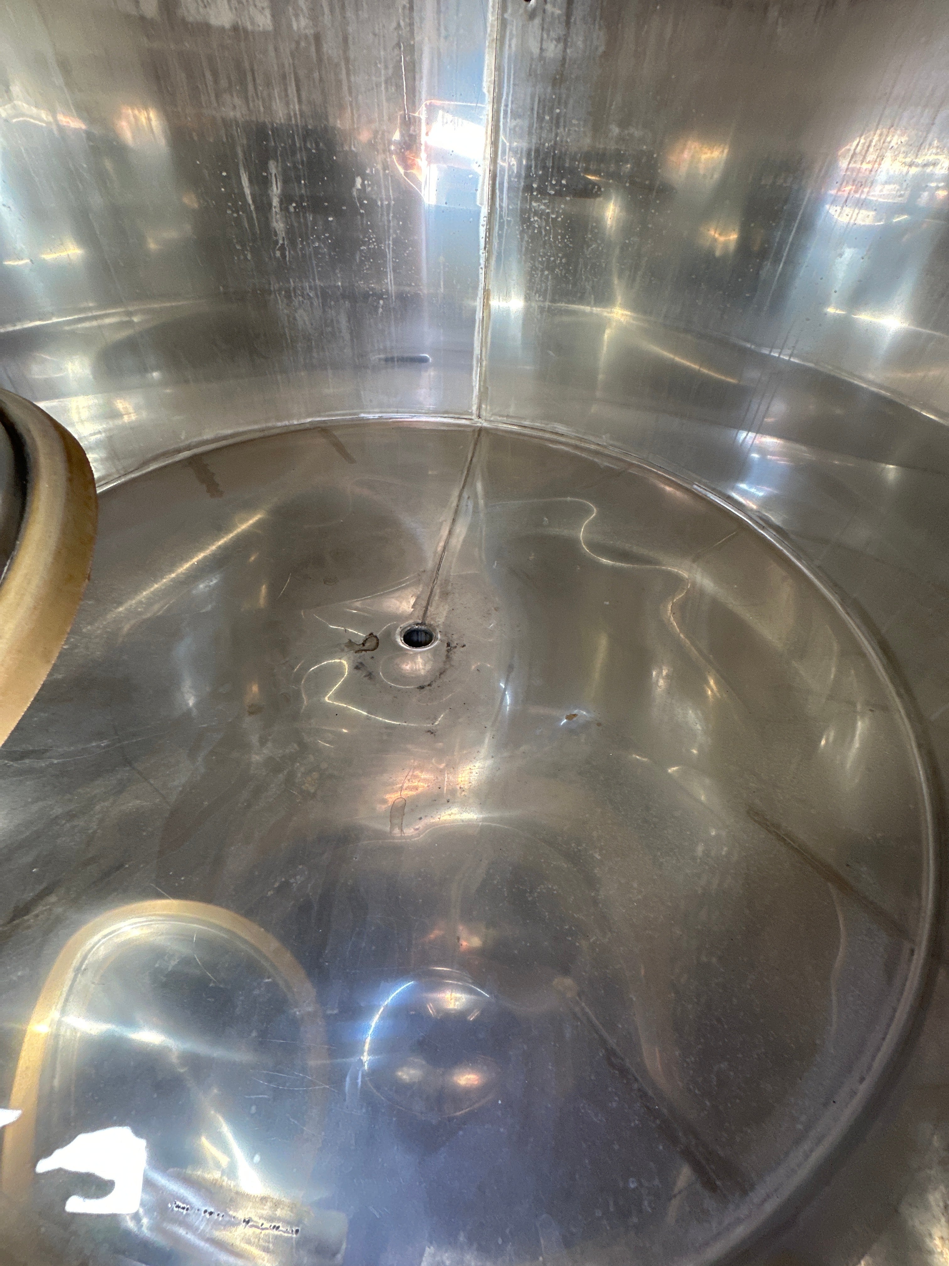 2450L Distiller's FV