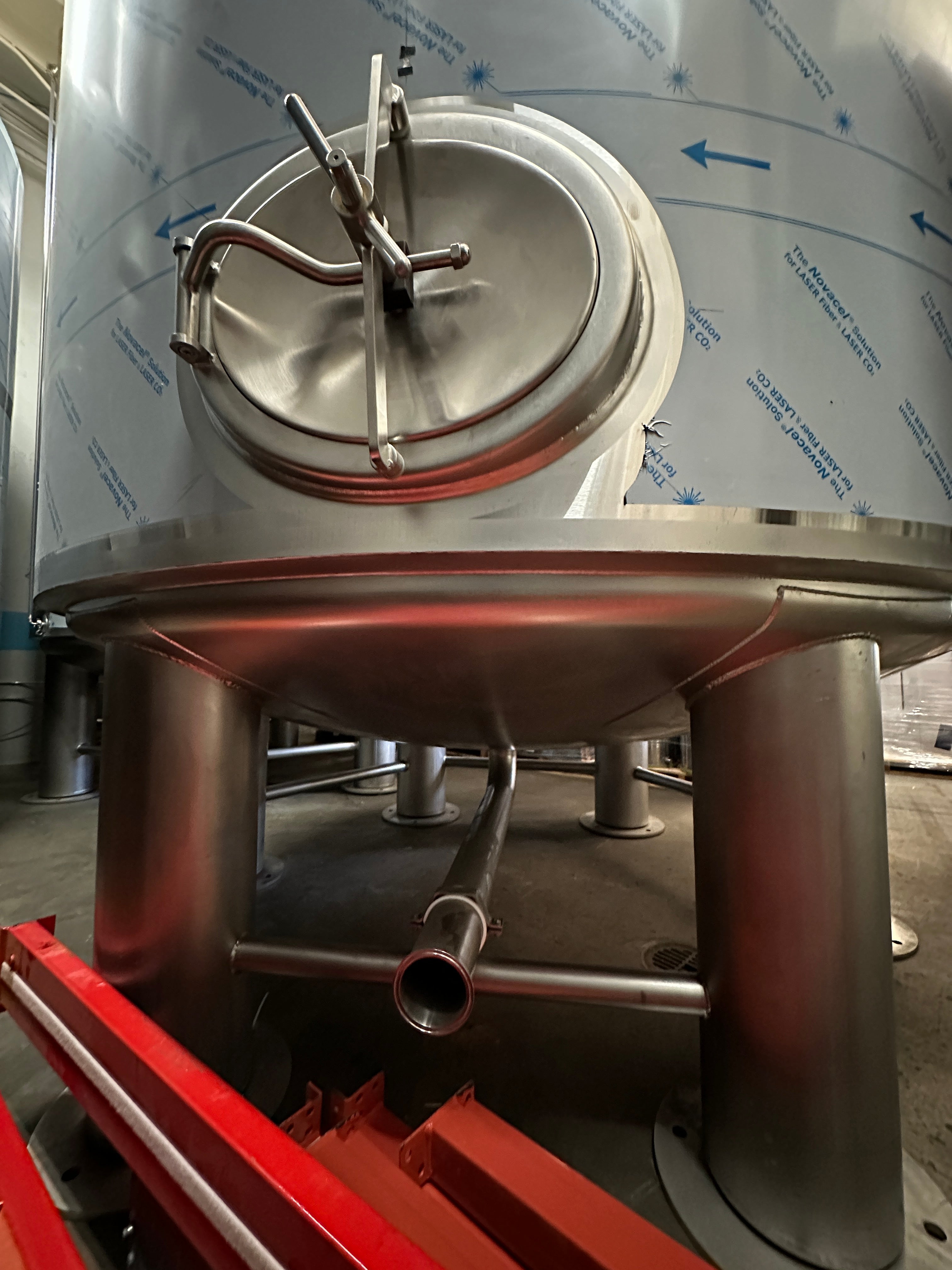 140bbl PKW Mixing Tank w/ Agitator