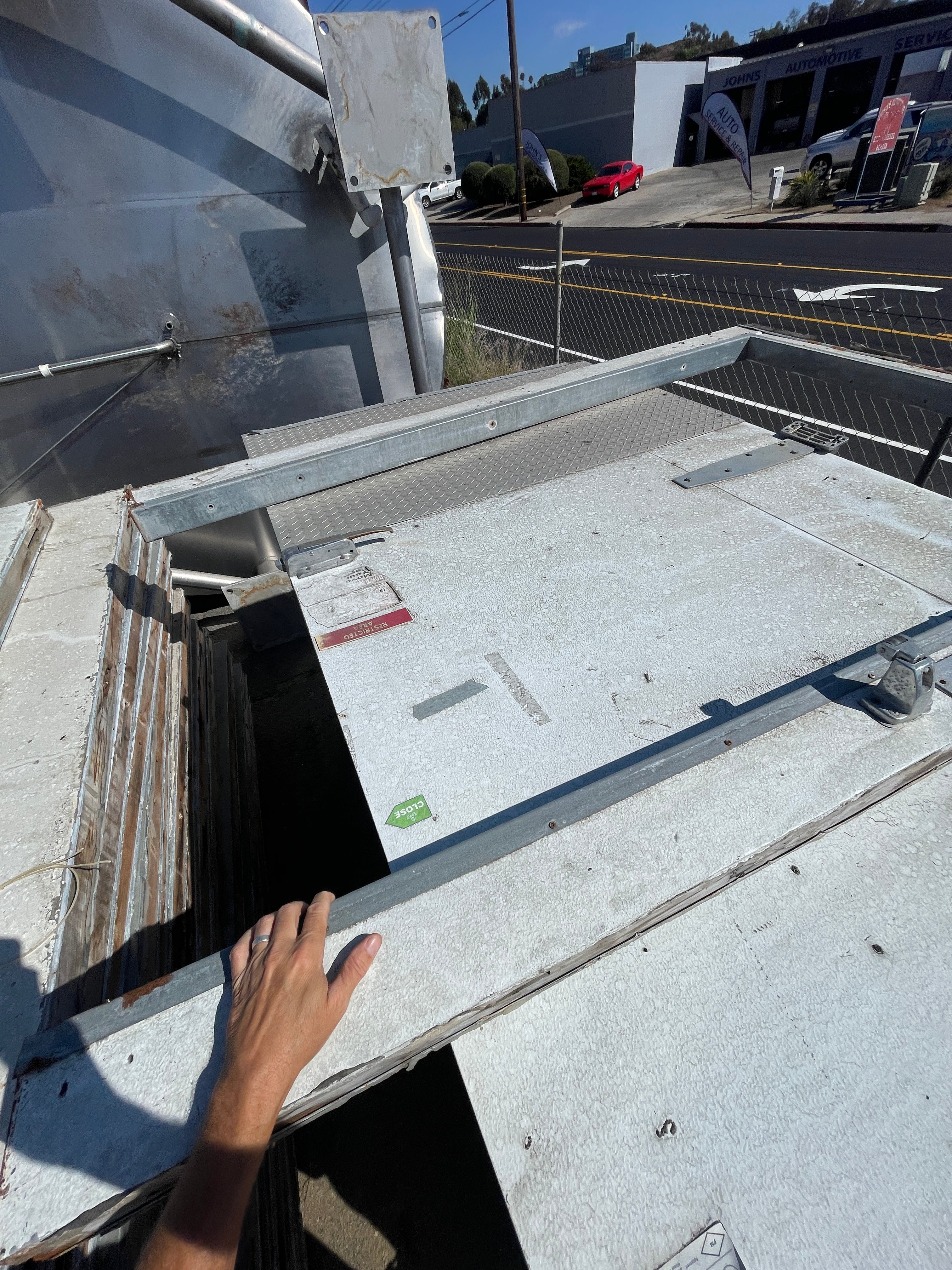 Cold Box 20’ x 28’