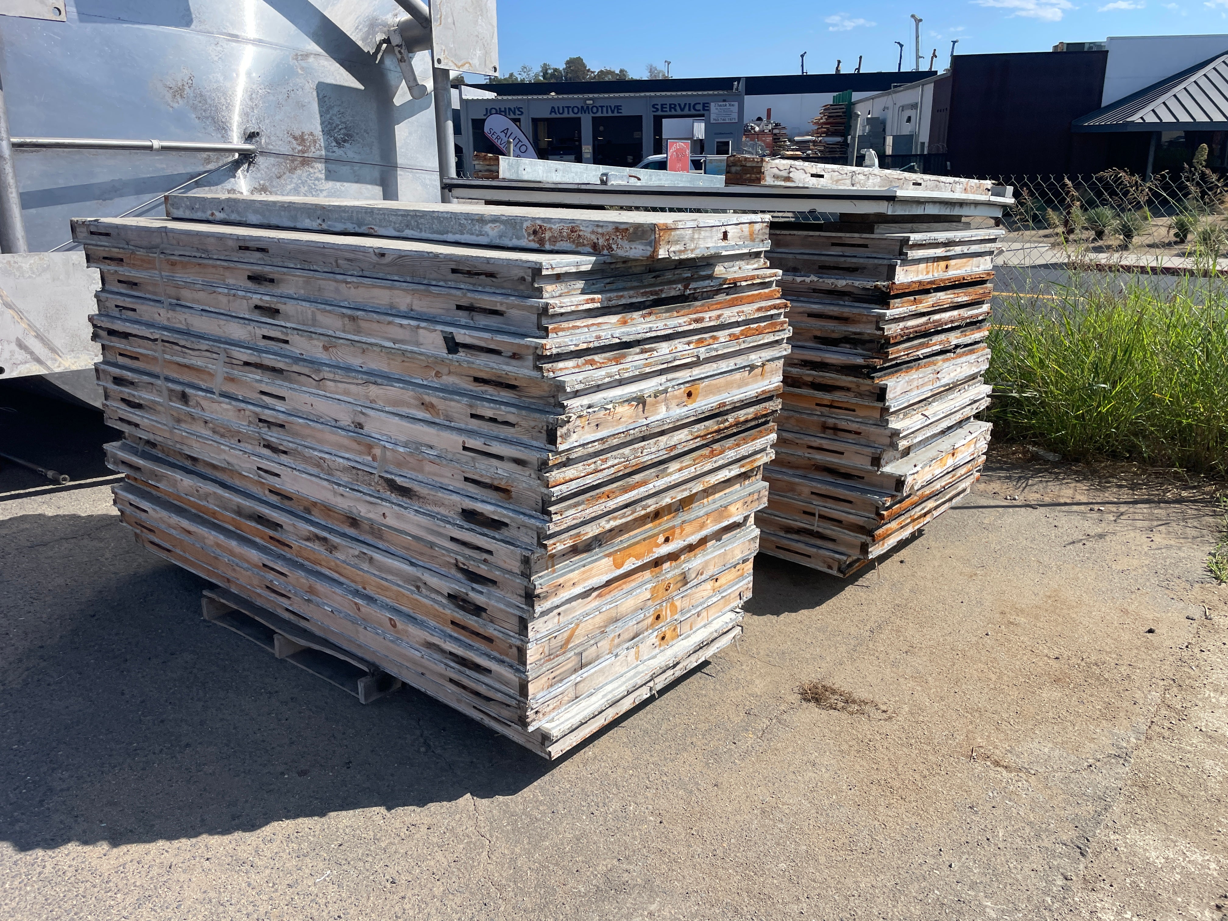 Cold Box 20’ x 28’