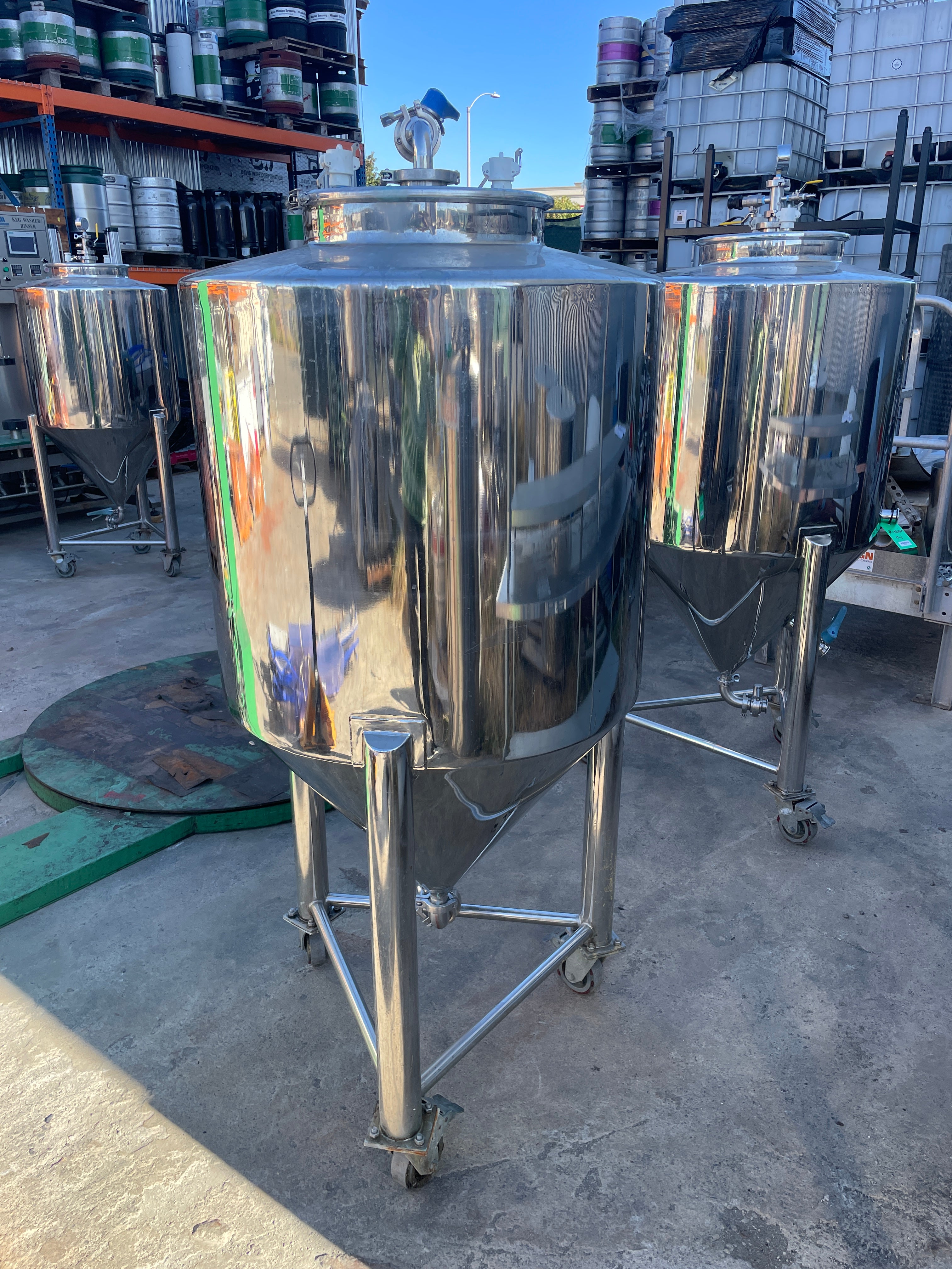 100 Gallon Fermenters