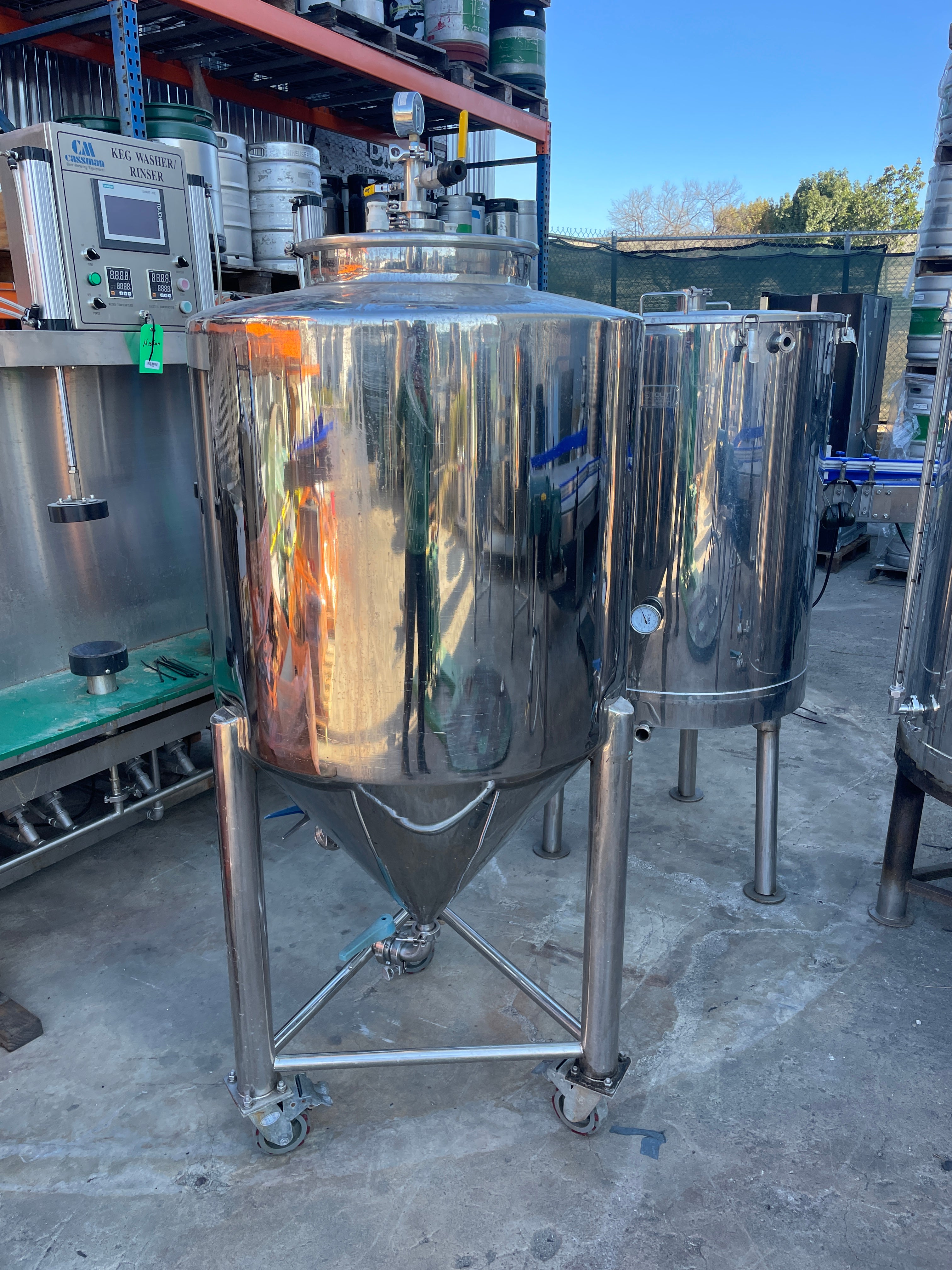 100 Gallon Fermenters