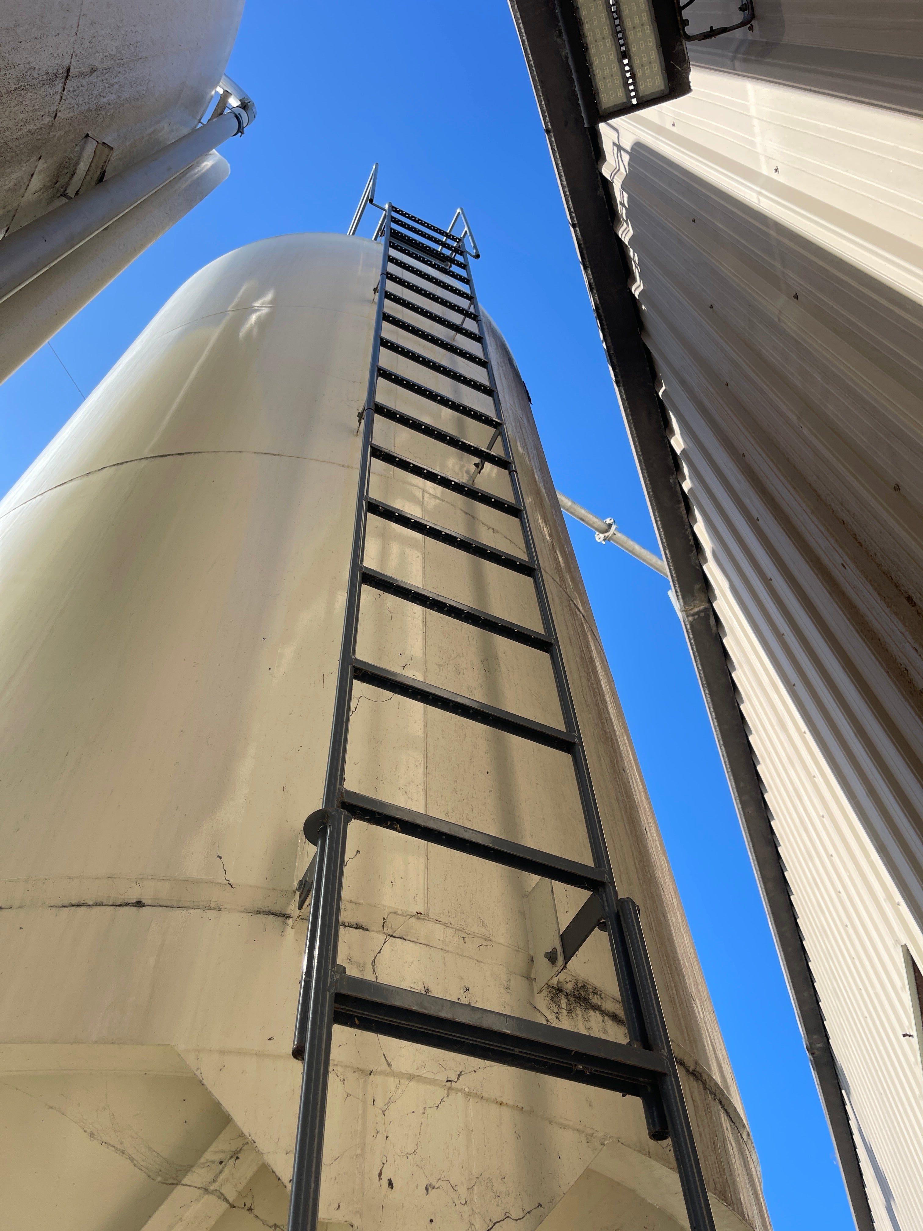 Grain Silo with Spent Grain System