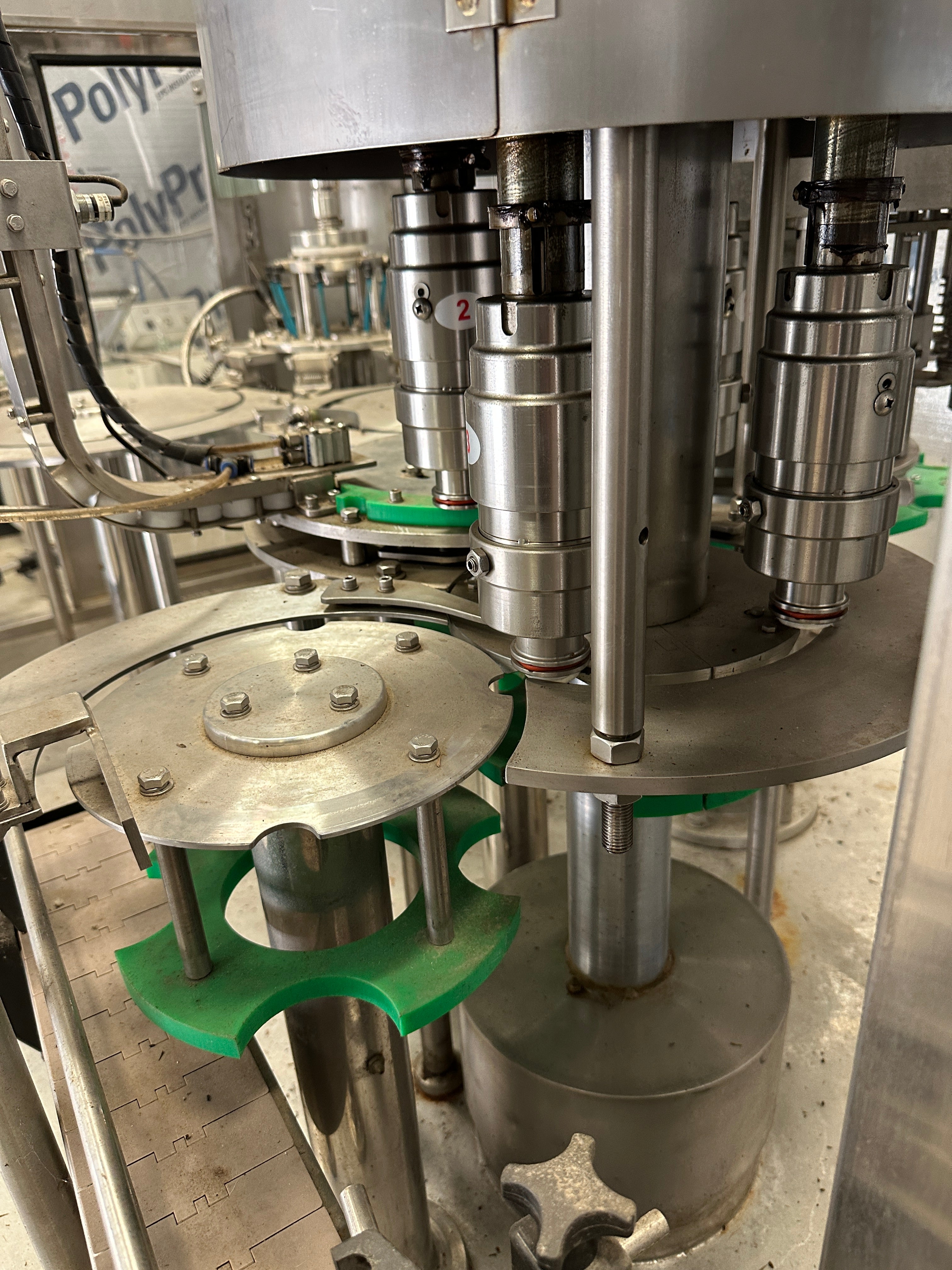 Rotary Screw Cap Bottle Filler