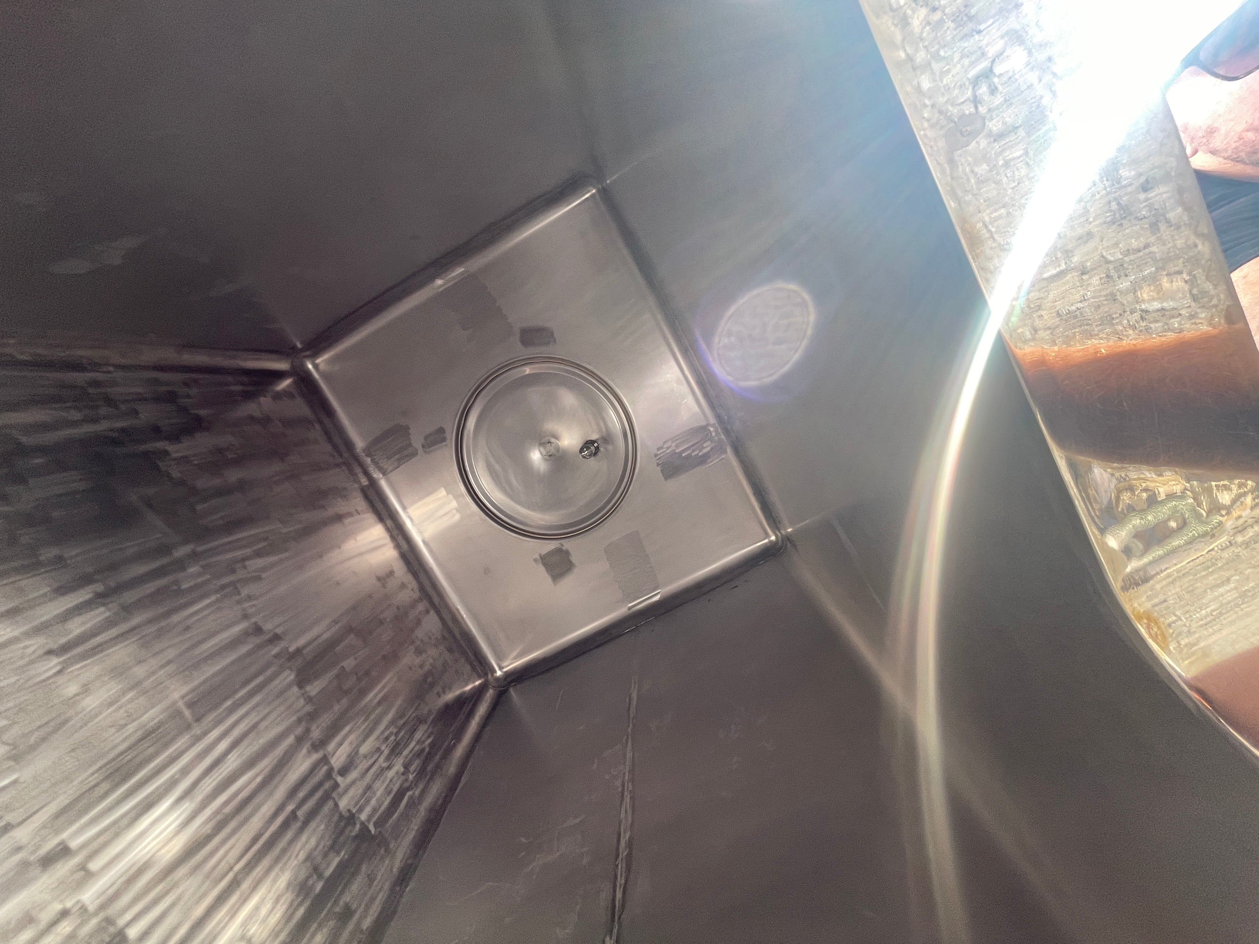 550 Gallon Stainless Totes