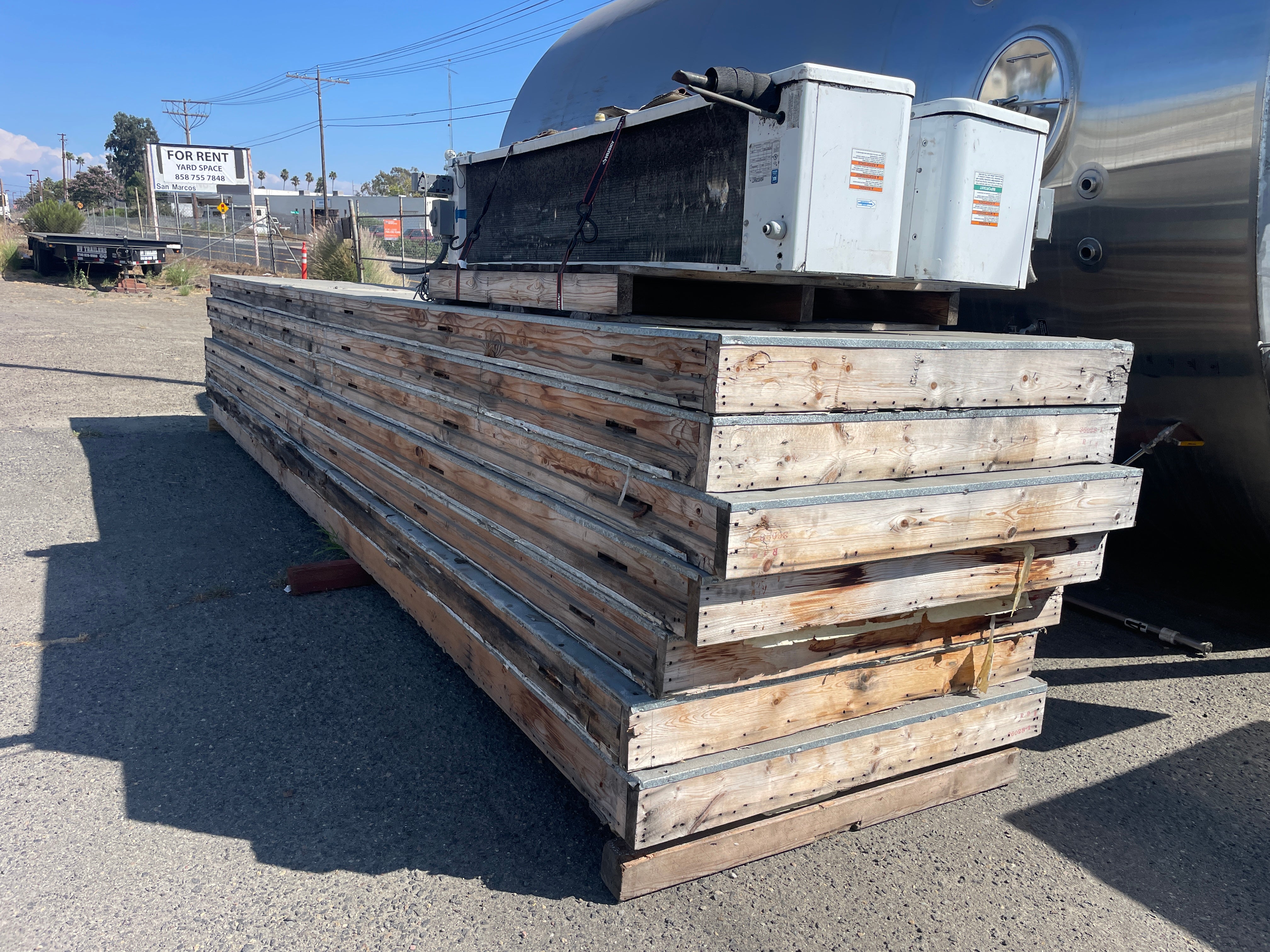 Cold Box 20’ x 28’