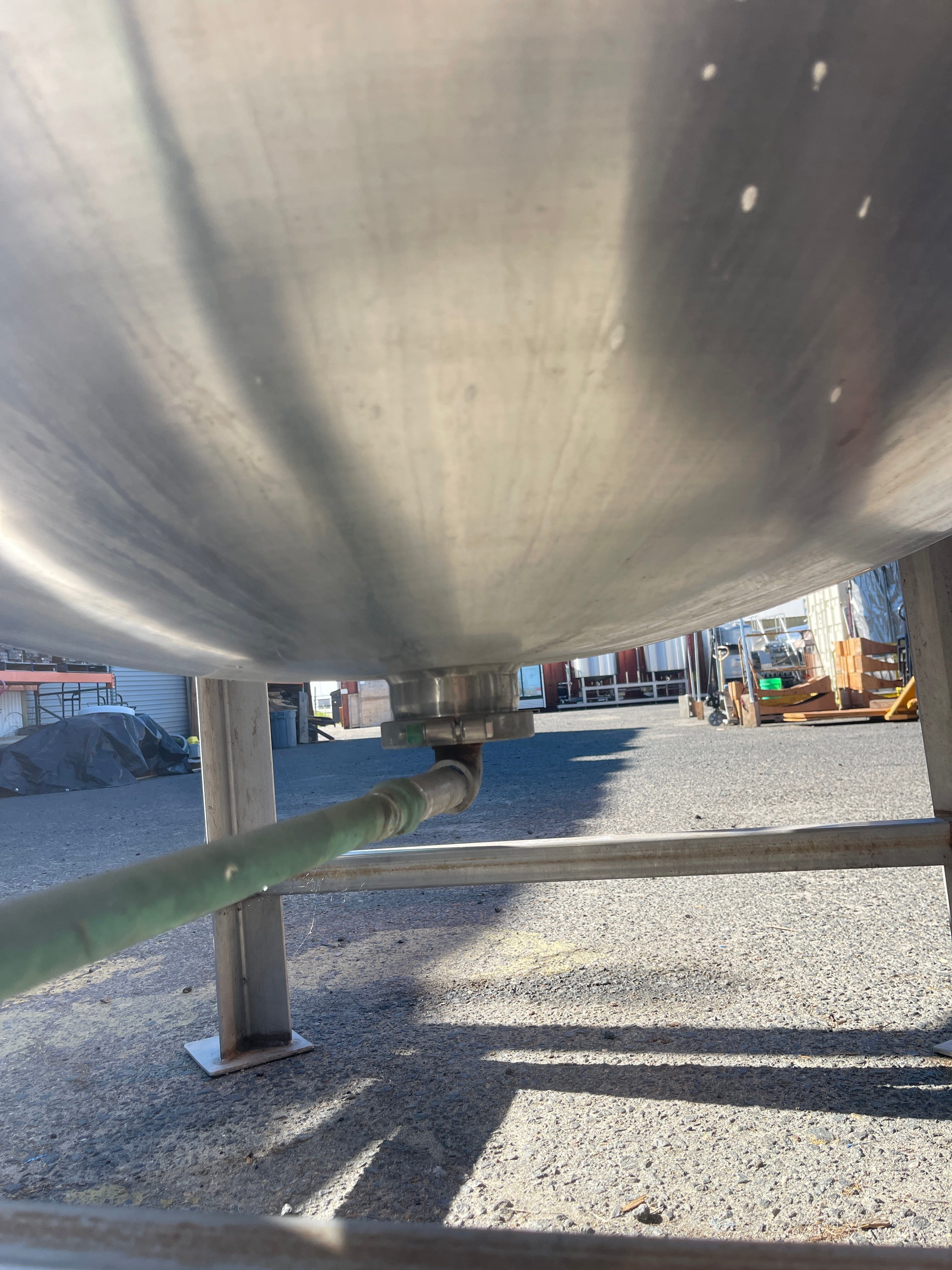 800 Gallon Mueller Buffer Tank