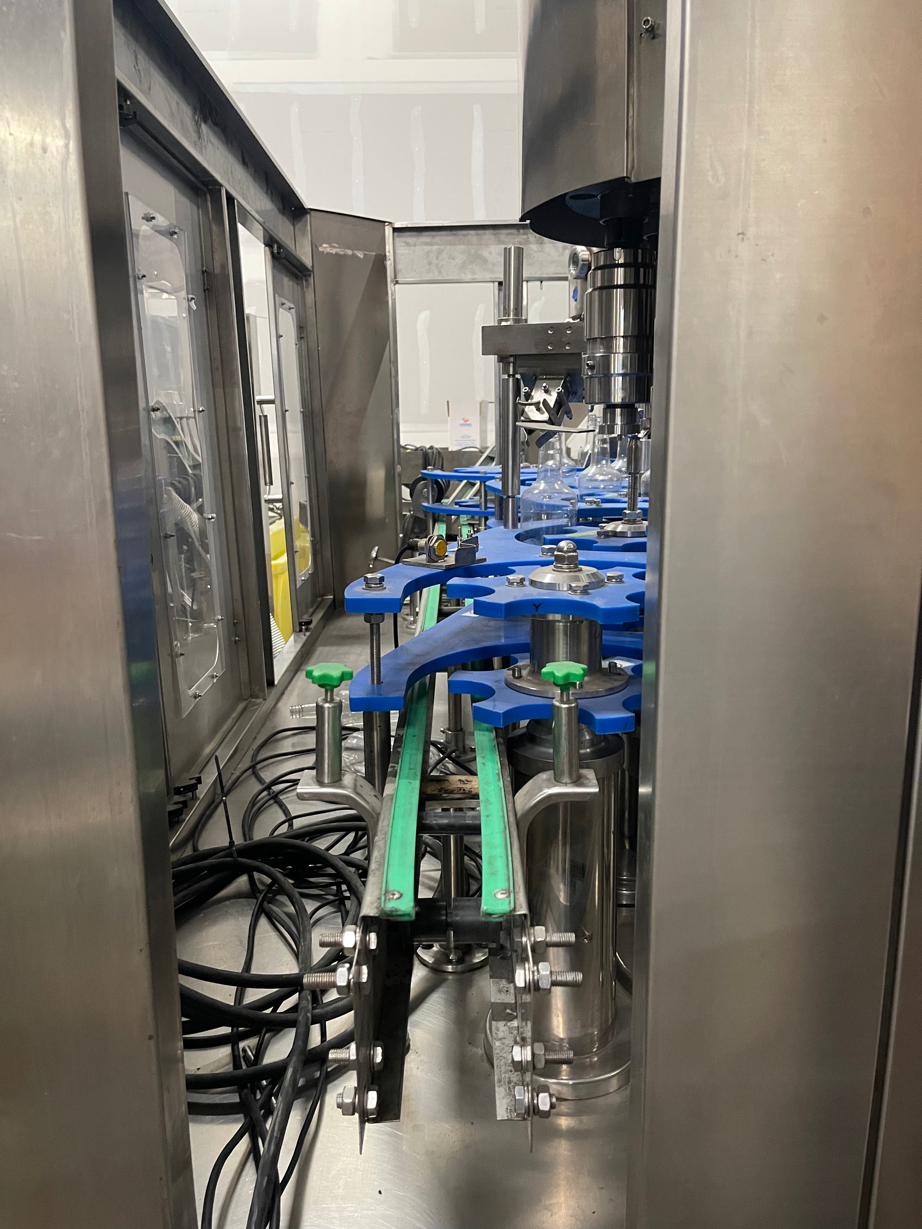 Fillex Rotary Bottle Filler & Screw-Capping Monoblock