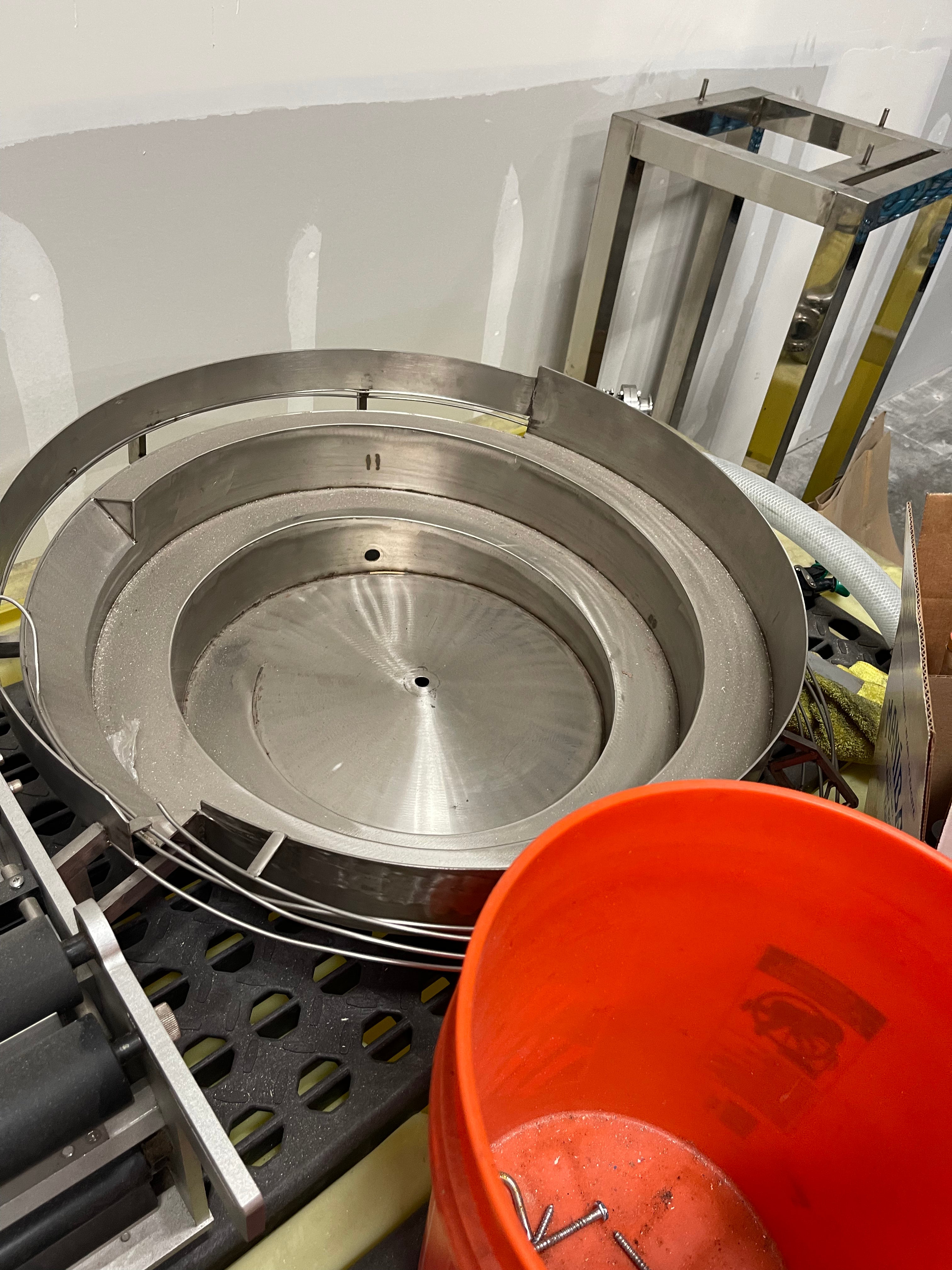 Fillex Rotary Bottle Filler & Screw-Capping Monoblock