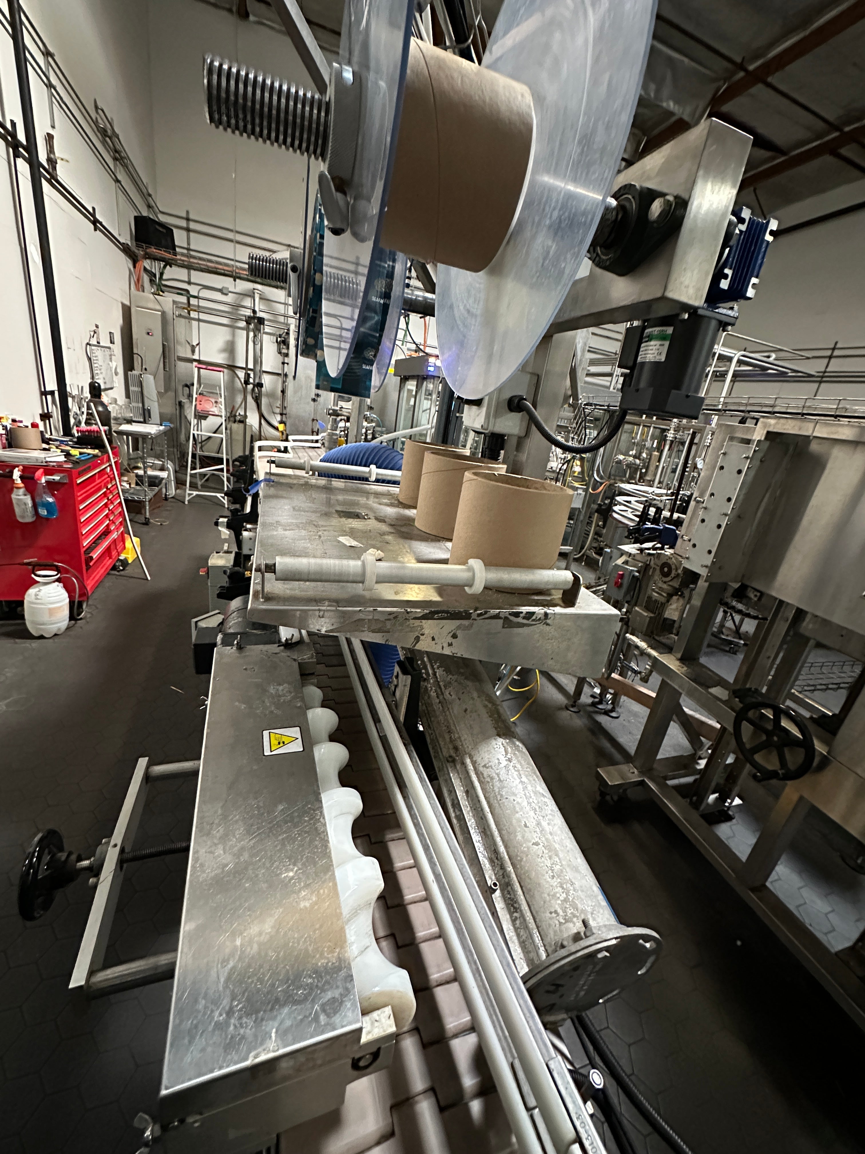 AFM Shrink Sleeve Aplicator