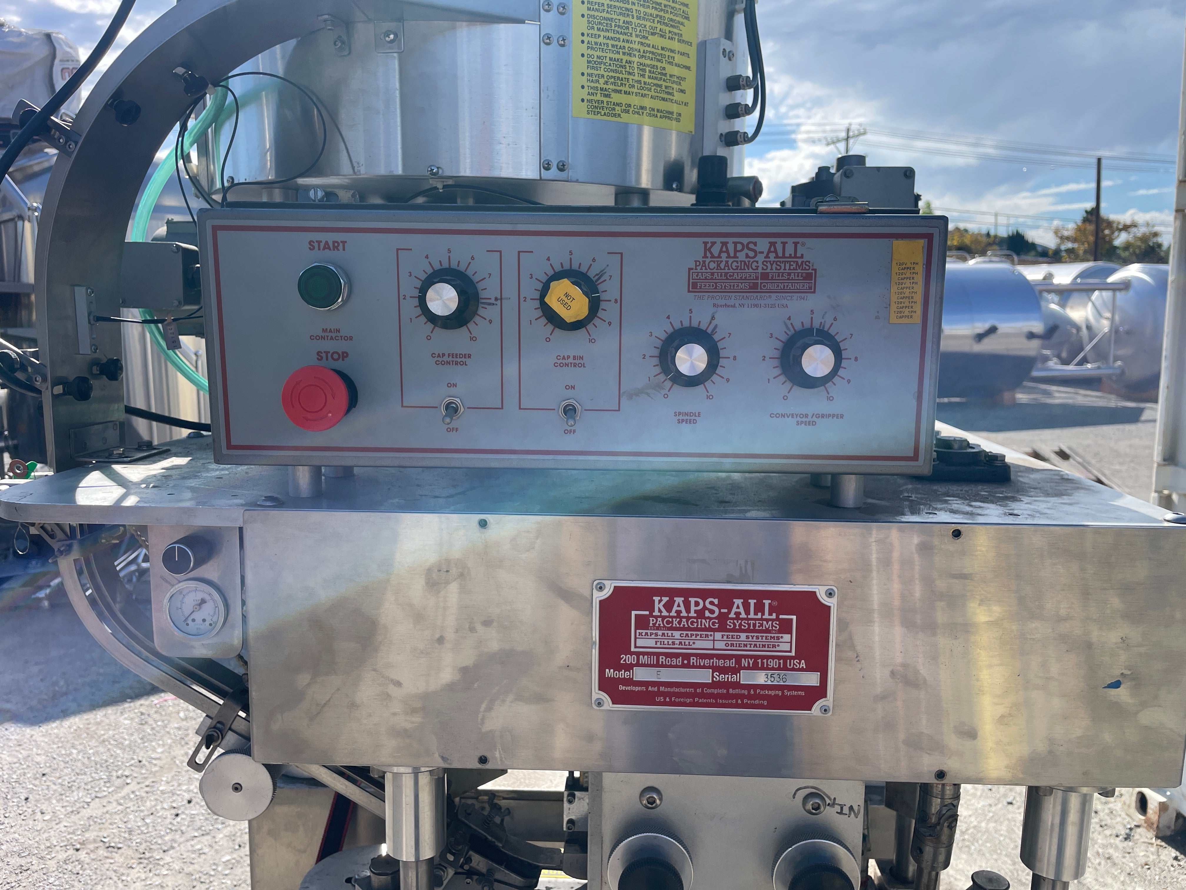 Kapsall Screw Capper