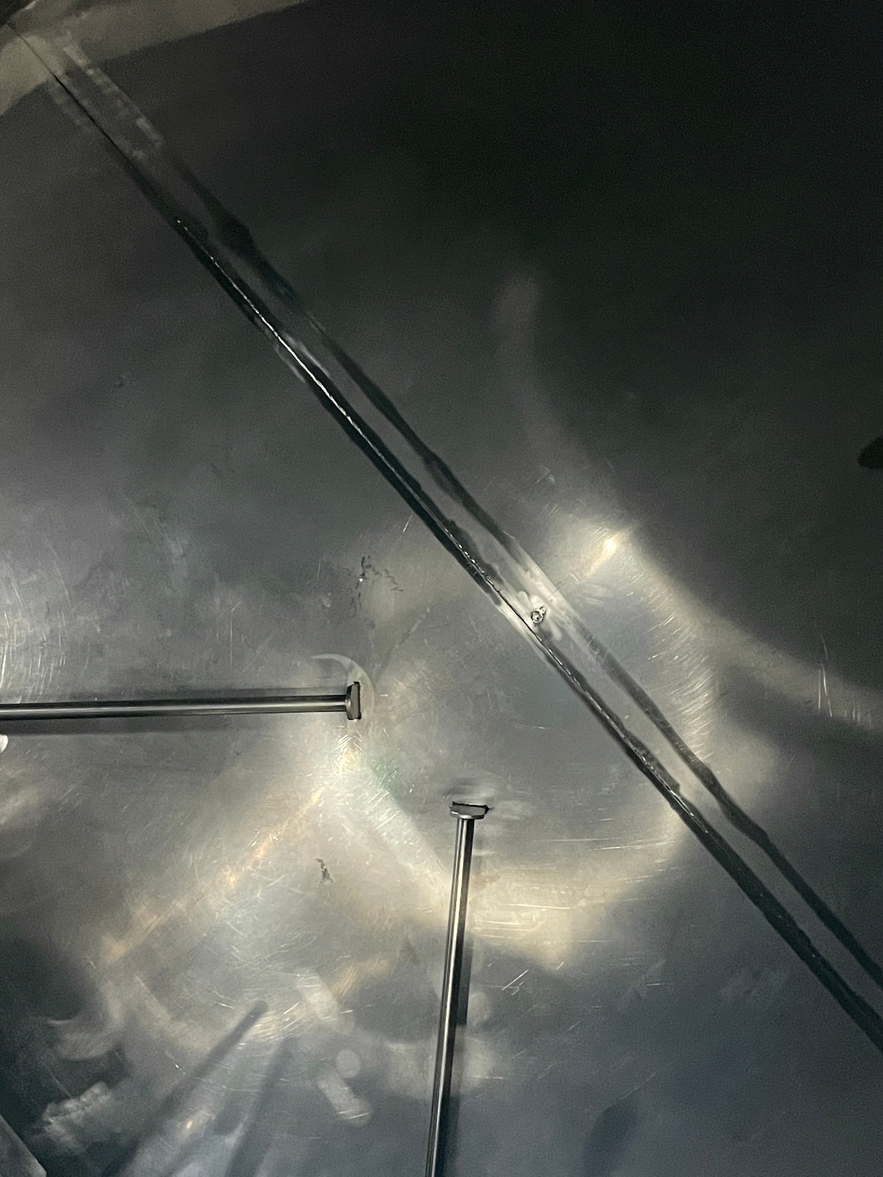 3,900 Gallon Closed Top Tank