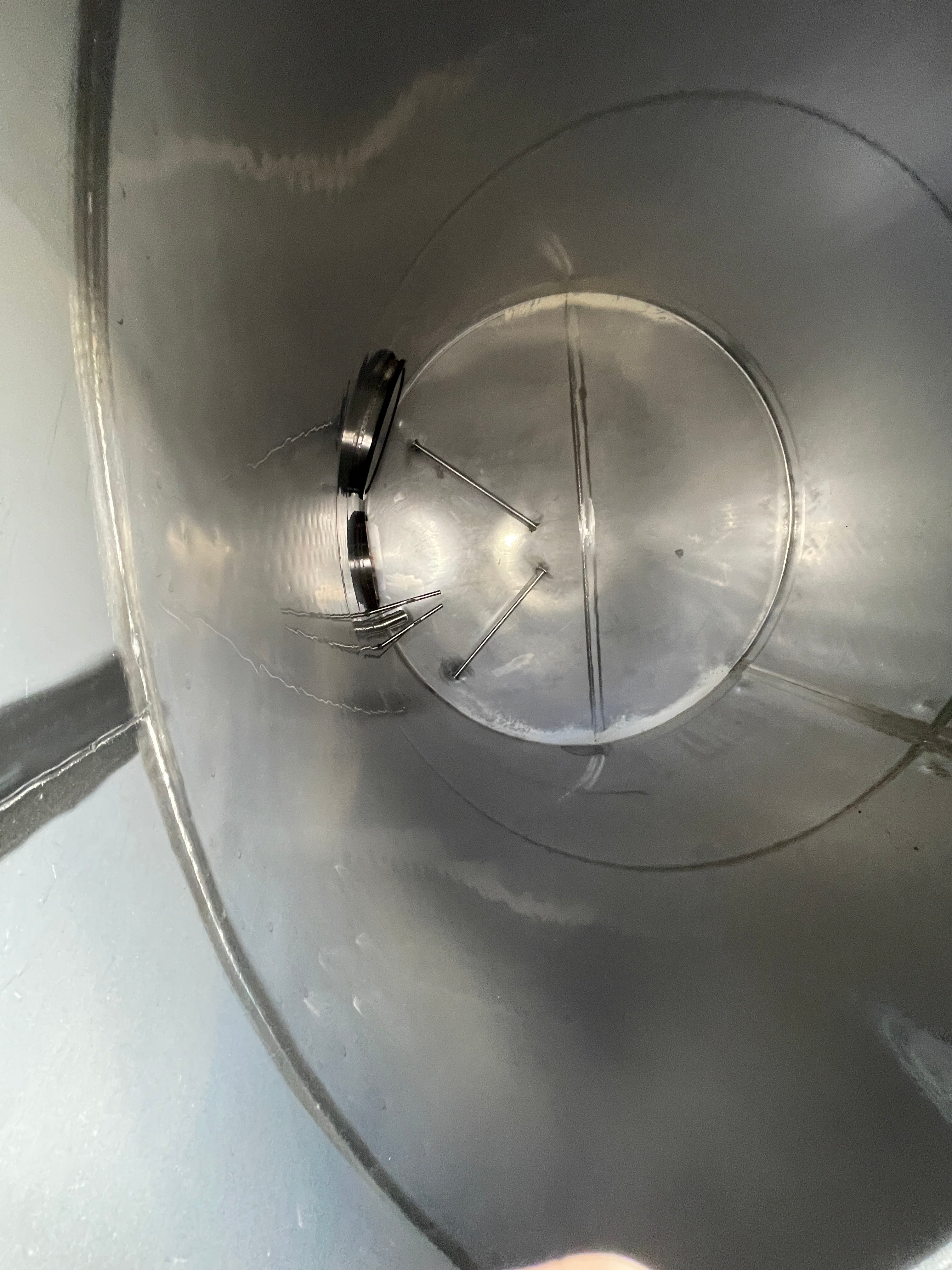 3,900 Gallon Closed Top Tank