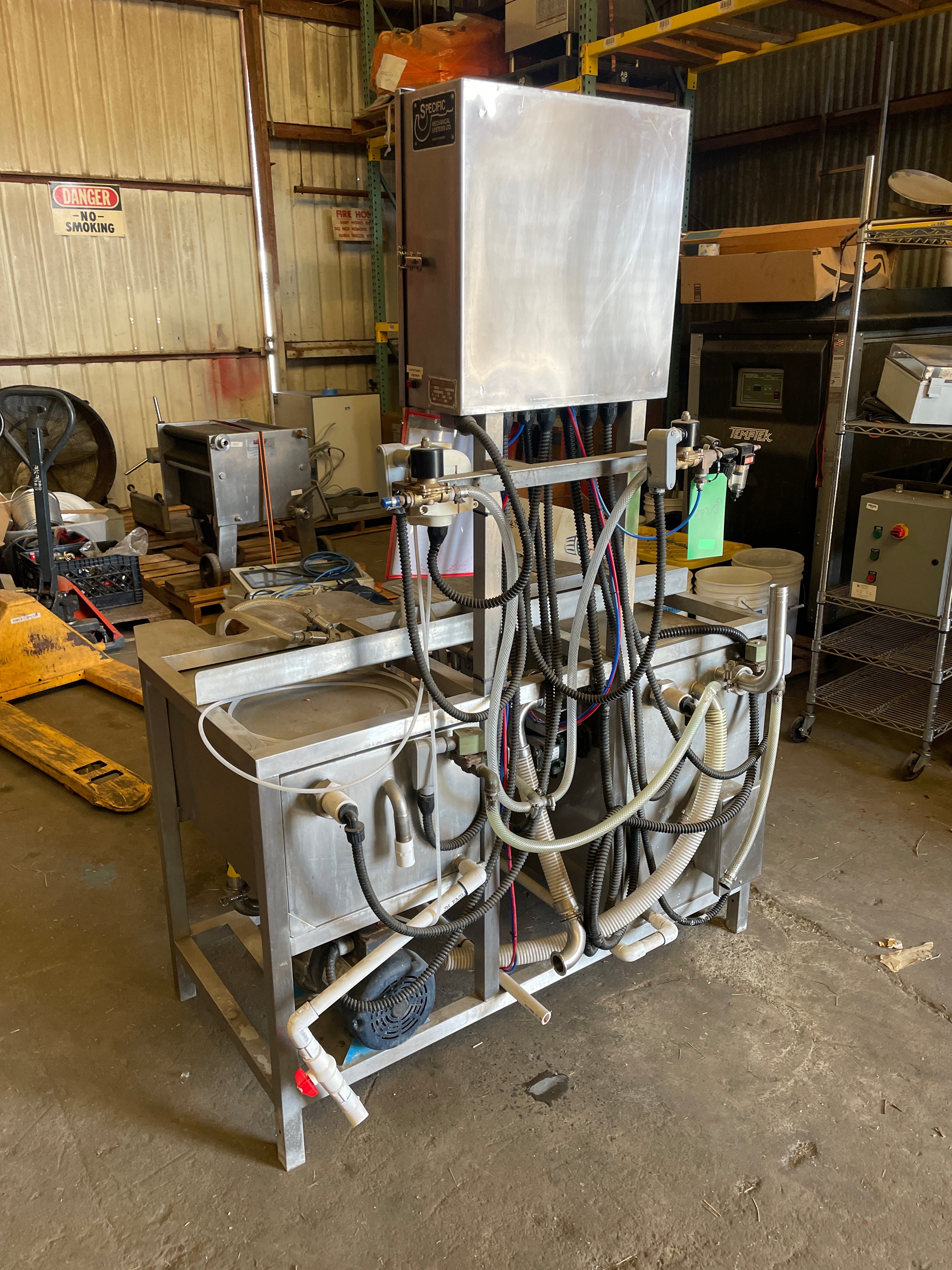 Specific Mechanical 3-Head Keg Washer