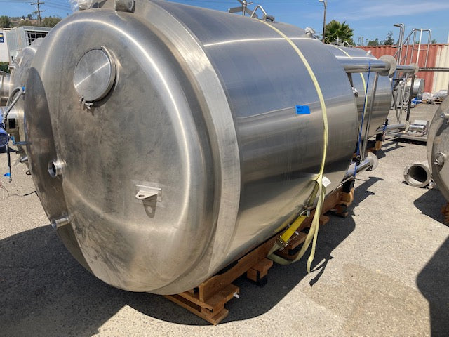 30 bbl conical tank with dry hop port
